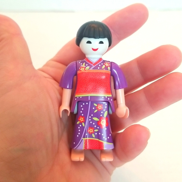 Playmobil Five Different Figures - Picture 8 of 9